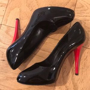Zanotti black patent pump size 39